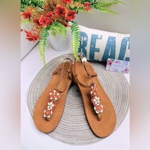 VIONIC Sandals “Paulie” Tan Floral T-Strap Orange/White Podiatrist Designed